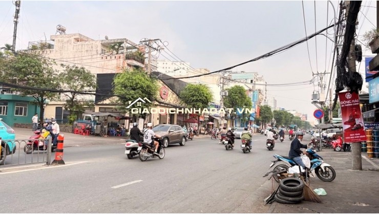 BÁN NHÀ MẶT PHỐ CÁCH MẠNG THÁNG TÁM QUẬN 3 DIỆN TÍCH 300M2 GIÁ TỐT NHẤT KHU VỰC  TRIỆU PHÁP LÝ SỔ HỒNG CHÍNH CHỦ